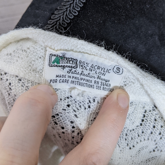 Kmart • Vintage 70s Cottagecore Lace Cardigan - Picture 2 of 5